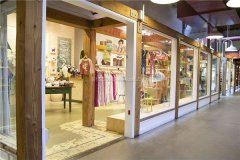 1、童拆店门头设想：次要吸的童拆店是靠的童拆